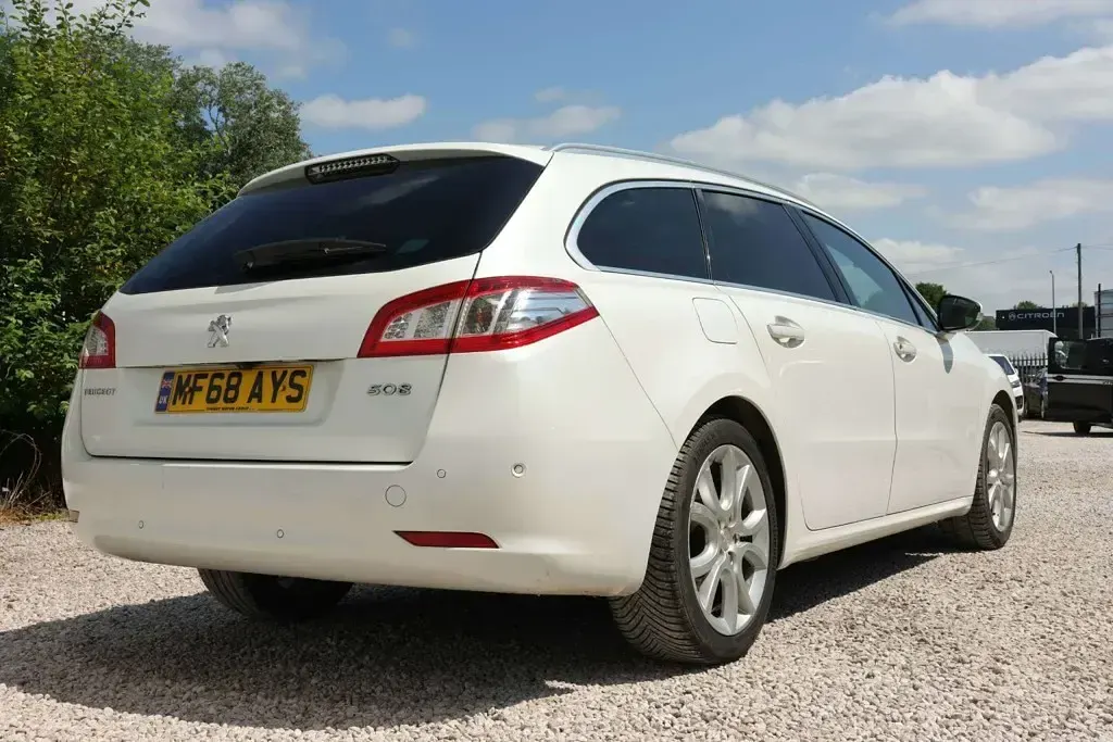 Used Peugeot 508 SW Allure 2018 White Estate