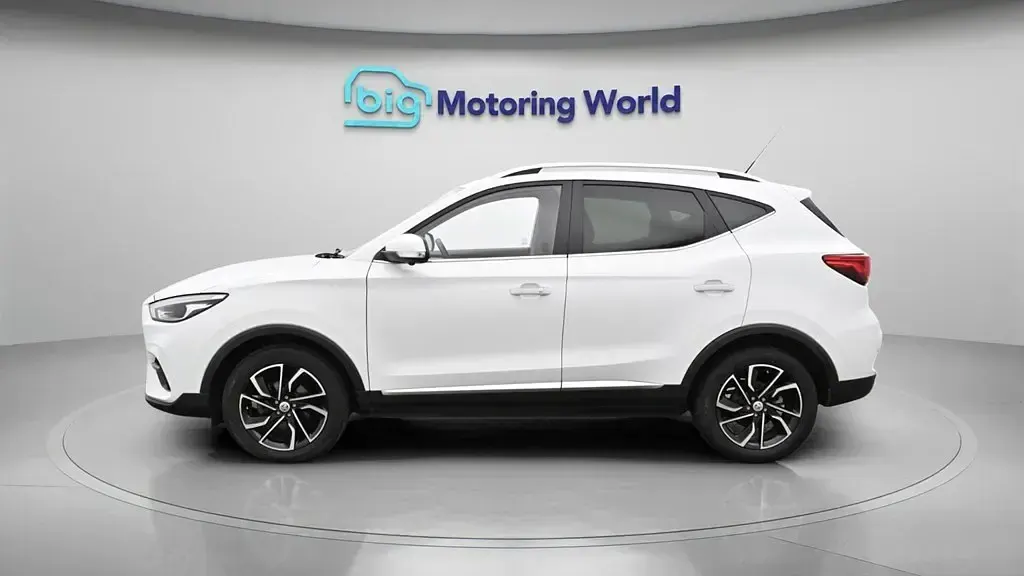 Używany MG ZS 2023 Biały SUV