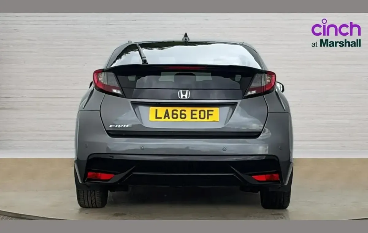 Used Honda Civic SE Plus 139 HP (102 kW) 2017 Grey Hatchback
