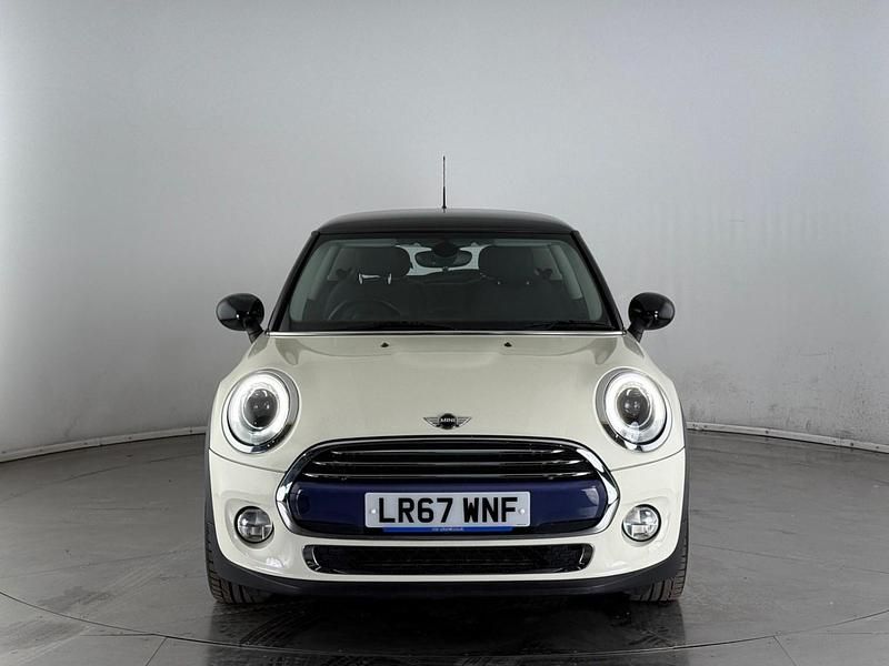 Używany Mini Cooper Hatch 136 KM (100 kW) 2017 Biały Hatchback