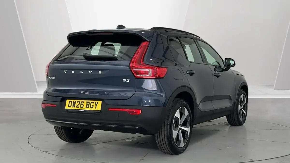 Used Volvo XC40 Plus 161 HP (118 kW) 2027 SUV