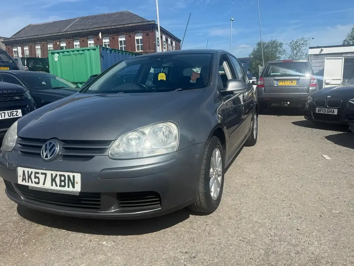 Used VW Golf V Match 105 HP (77 kW) 2007 Grey Hatchback