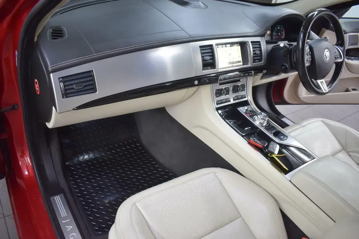 Used Jaguar XF Portfolio 2013 Red Sedan