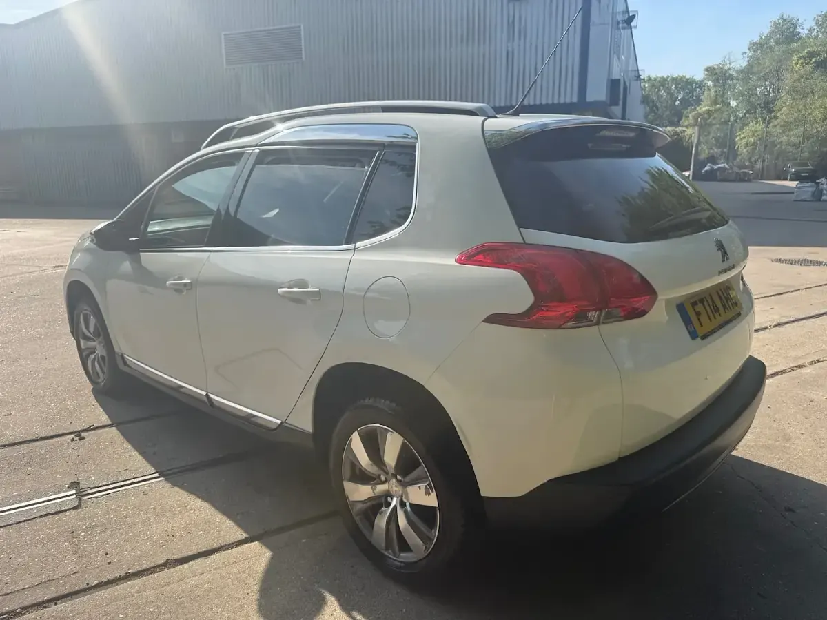 Used Peugeot 2008 Allure 92 HP (67 kW) 2014 White SUV