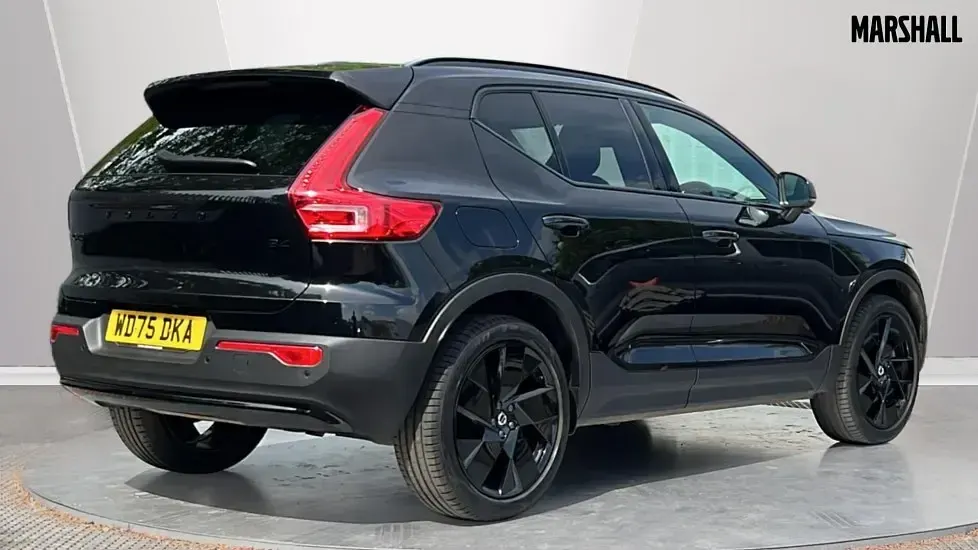Used Volvo XC40 Plus 197 HP (144 kW) 2025 Metallic  onyx black SUV