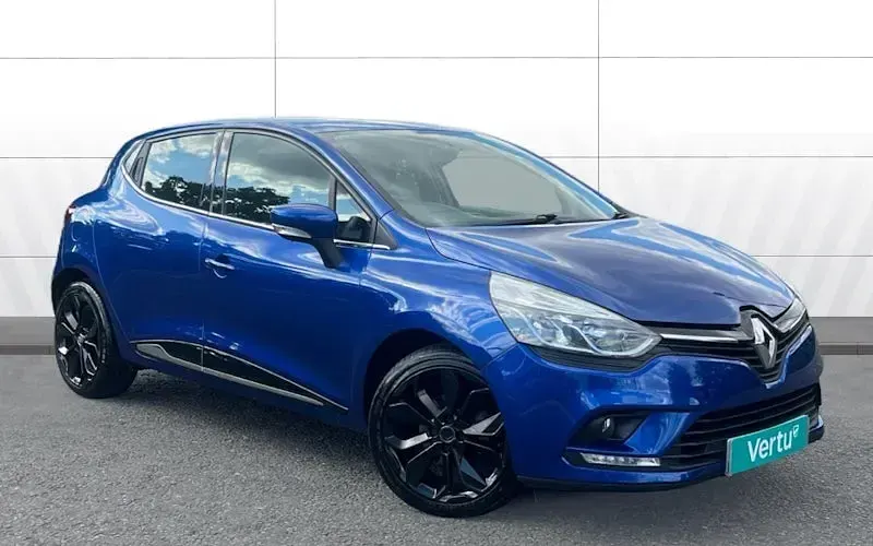 Used Renault Clio Iconic 90 HP (66 kW) 2019 Hatchback