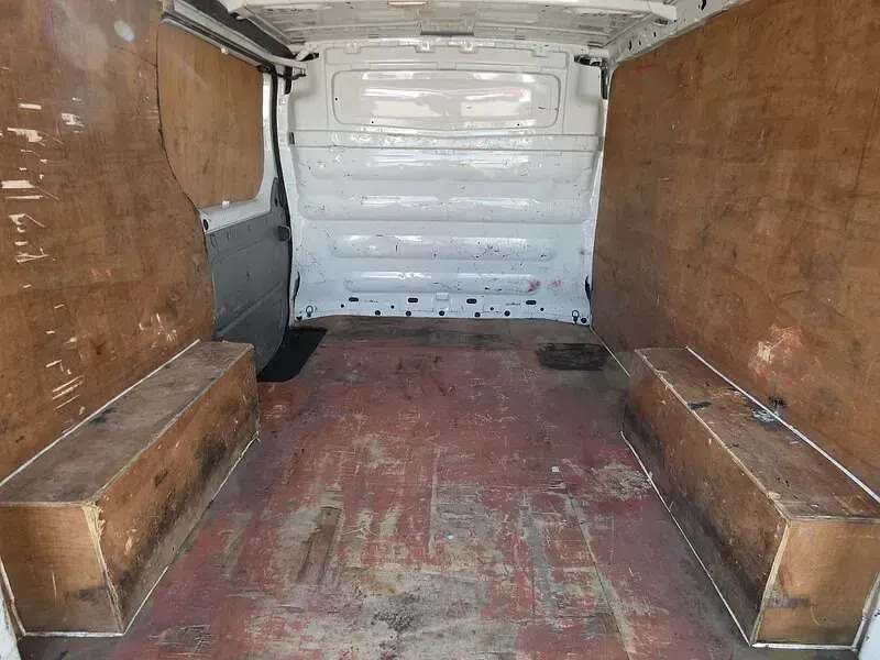 Used Renault Trafic 115 HP (84 kW) 2012 White MPV