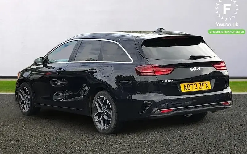 Gebraucht Kia Ceed Sportswagon 160 PS (117 kW) 2023 Schwarz Kombi