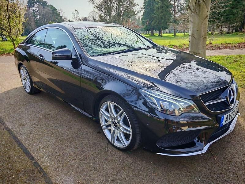 Begagnad Mercedes E220 AMG line 177 HK (130 kW) 2017 Svart Sportkupé