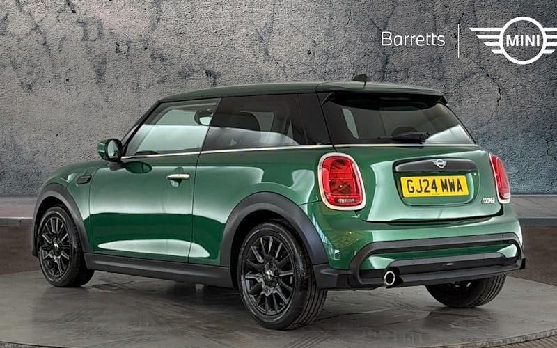 Used Mini Cooper Classic 136 HP (100 kW) 2022 Hatchback