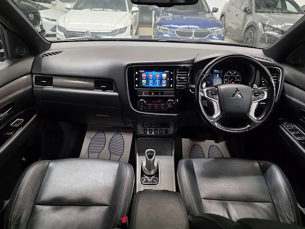 Used Mitsubishi Outlander P-HEV 2018 Black SUV