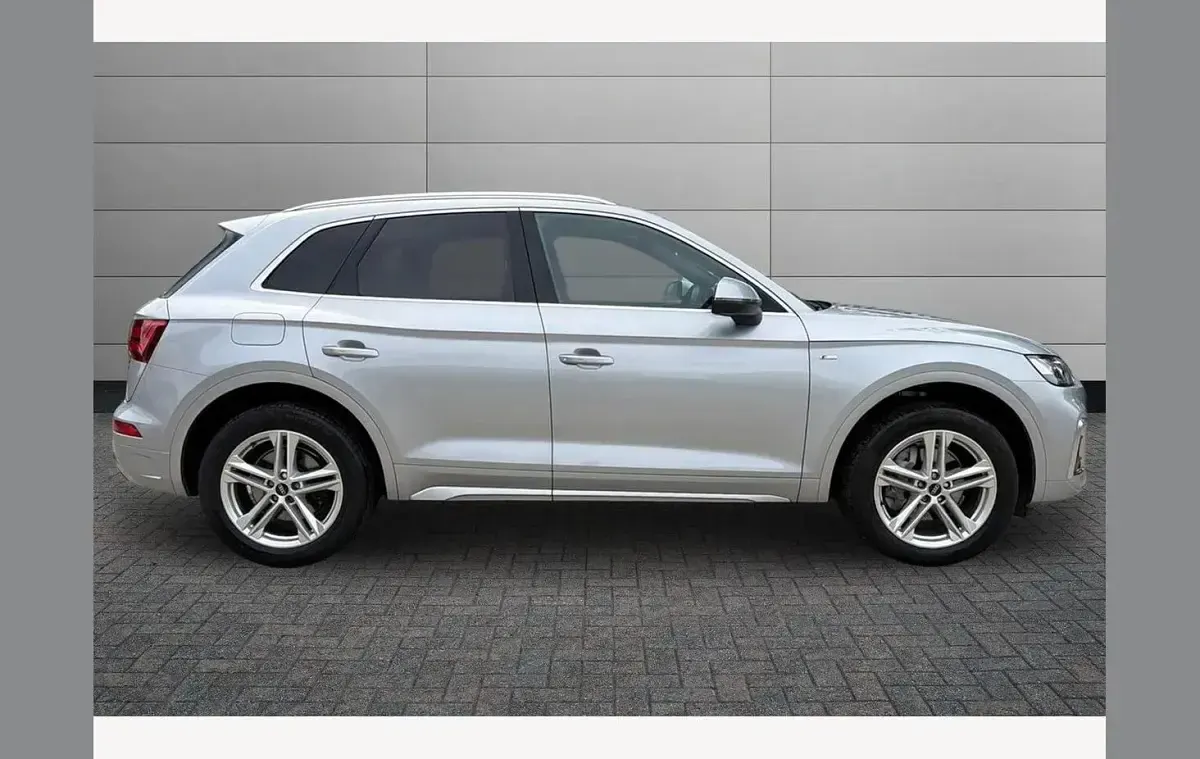 Used Audi Q5 S-Line 204 HP (150 kW) 2021 Floret silver SUV