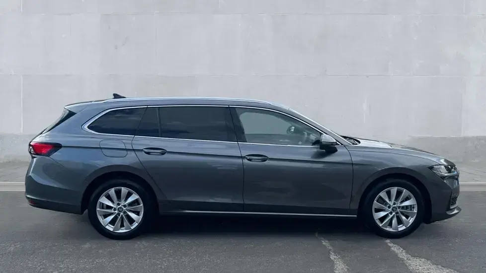 Used Skoda Superb SE Technology 204 HP (150 kW) 2025 Grey