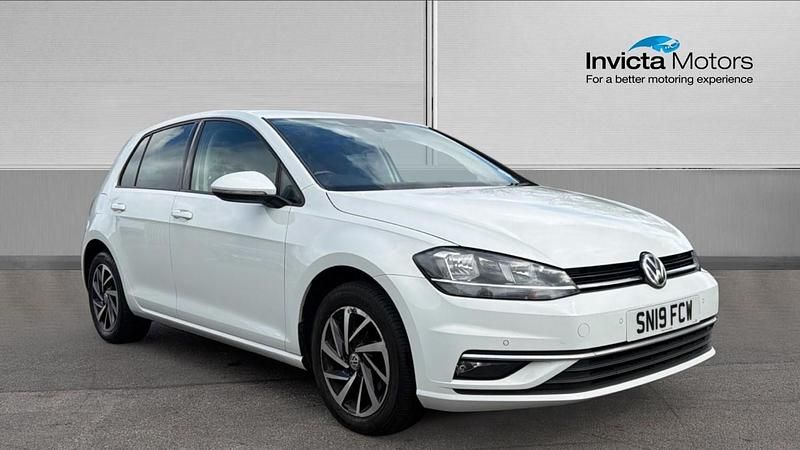 Used VW Golf VII Life 130 HP (95 kW) 2019 White Hatchback