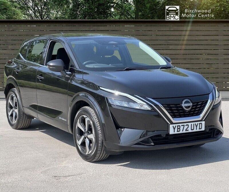 Black Used 2022 Nissan Qashqai Acenta Premium SUV | £18,800 (Super price) - Image 1/4