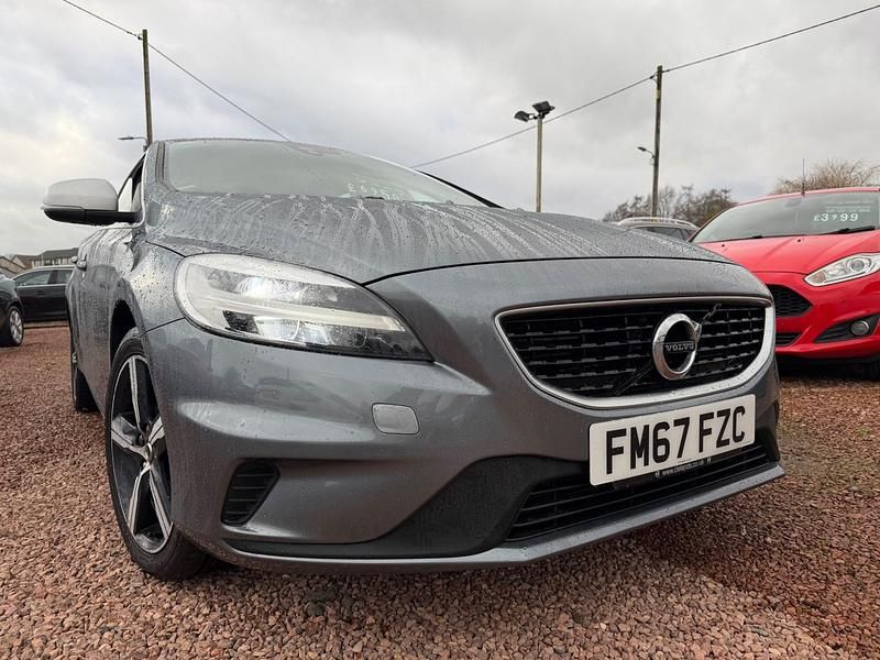 Używany Volvo V40 R-Design 122 KM (89 kW) 2018 Szary Hatchback