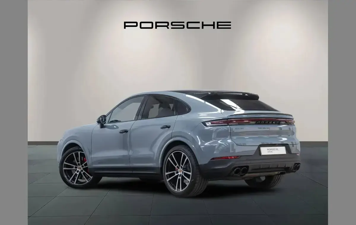 Used Porsche Cayenne S 468 HP (344 kW) 2025 Green SUV