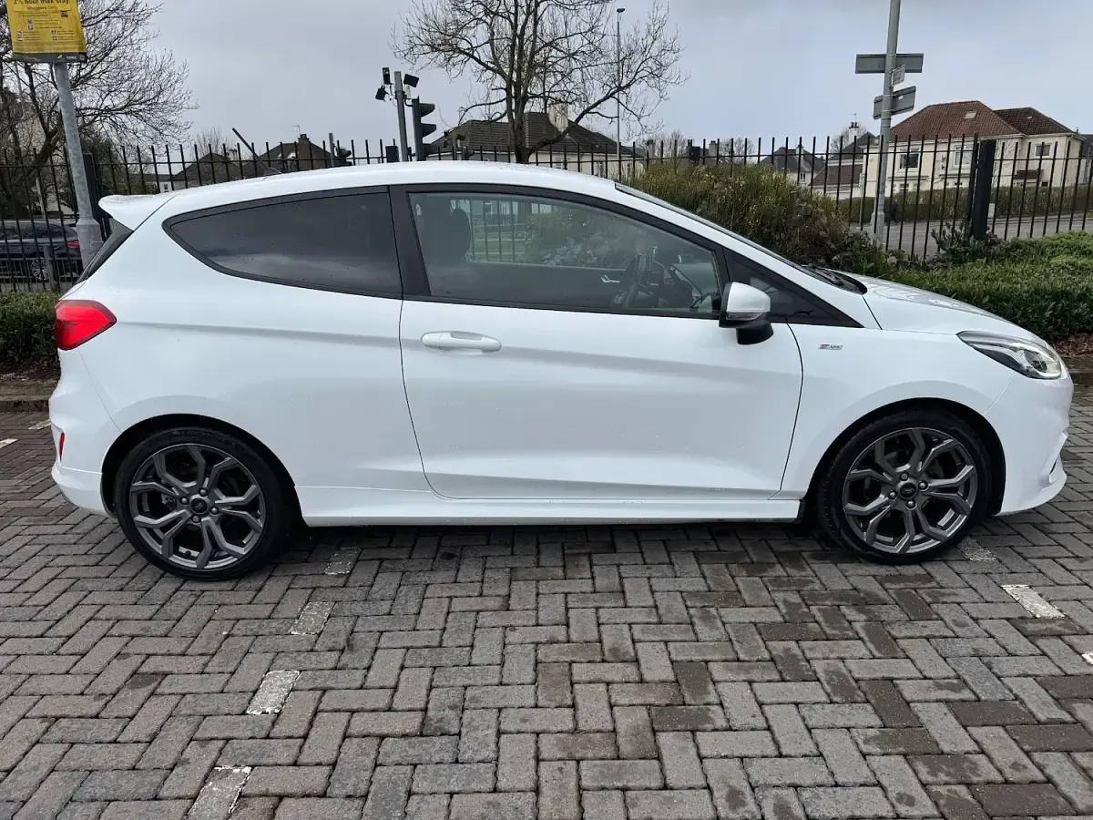 Used Ford Fiesta ST-Line 100 HP (73 kW) 2018 White Hatchback