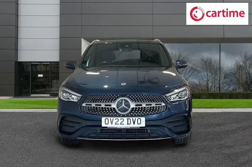 Used Mercedes GLA200 Executive 163 HP (119 kW) 2022 Blue SUV