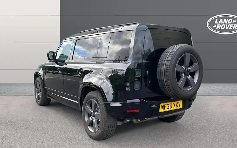 Used Land Rover Defender SE Dynamic 349 HP (256 kW) 2026 Black SUV