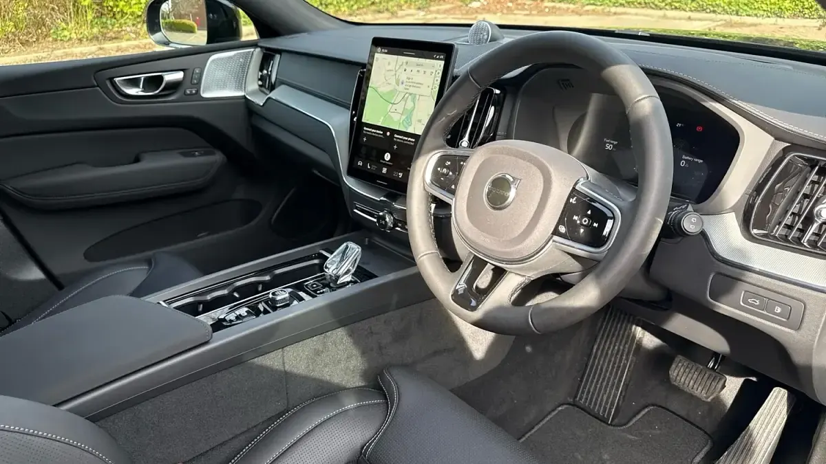 Used Volvo XC60 Ultra 449 HP (330 kW) 2026 Black SUV
