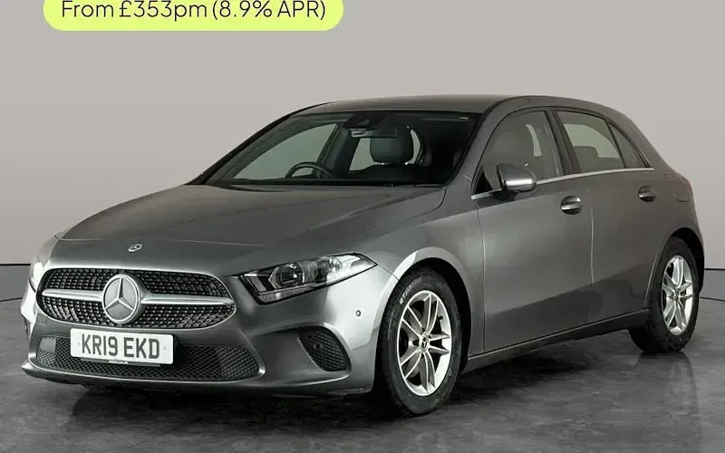 Begagnad Mercedes A180 Executive 116 HK (85 kW) 2019 Halvkombi