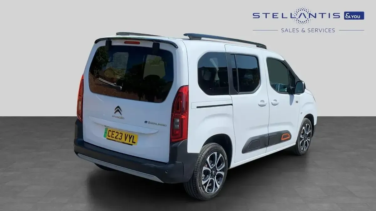 Used Citroën Berlingo XTR 98 kW (134 HP) 2023 White MPV