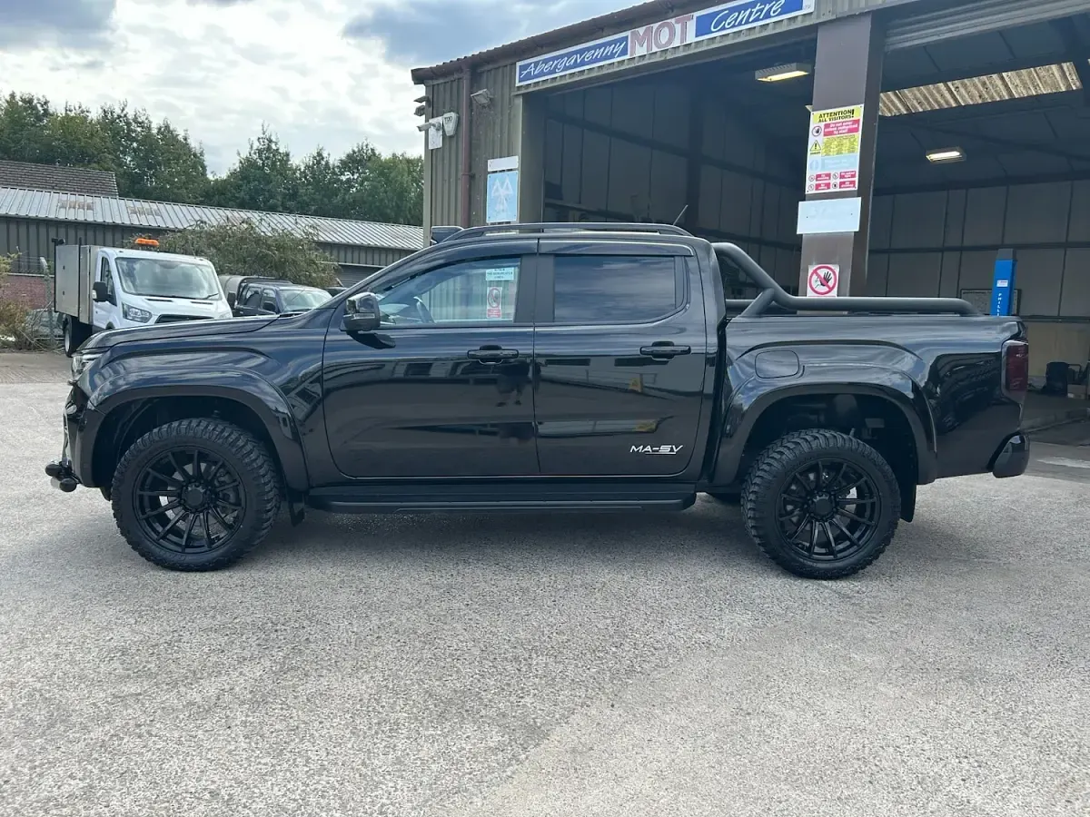 Used VW Amarok PanAmericana 240 HP (176 kW) 2024 Black Pickup
