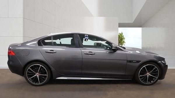 Gebraucht Jaguar XE R-Sport 240 PS (176 kW) 2015 Grau Limousine