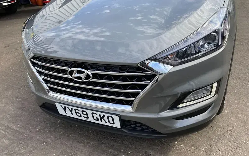 Used Hyundai Tucson SE 132 HP (97 kW) 2019 Grey SUV