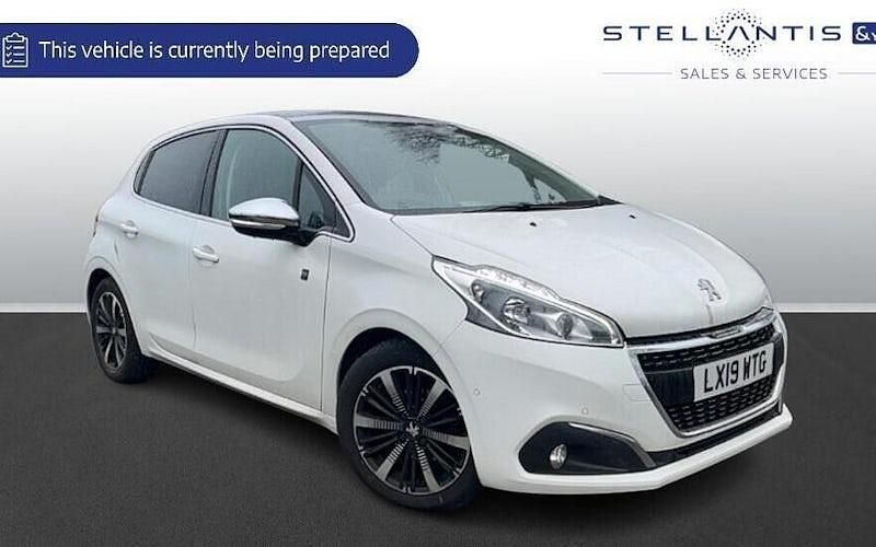 Used Peugeot 208 82 HP (60 kW) 2019 Hatchback