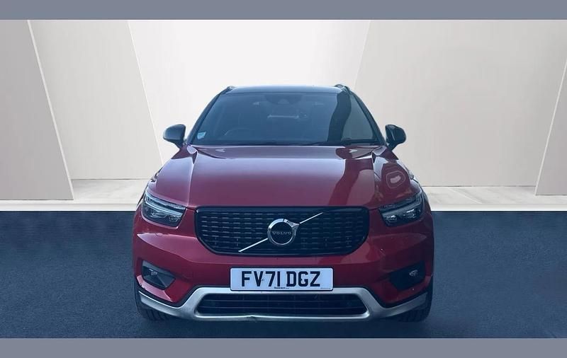Used Volvo XC40 R-Design Pro 247 HP (181 kW) 2021 Red SUV