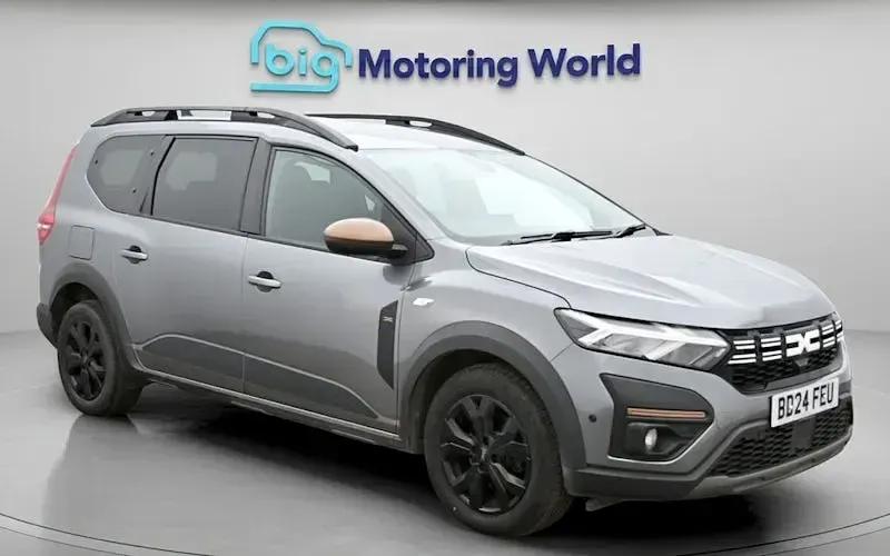 Second-hand Dacia Jogger Extreme 110 CP (80 kW) 2024 Monovolum