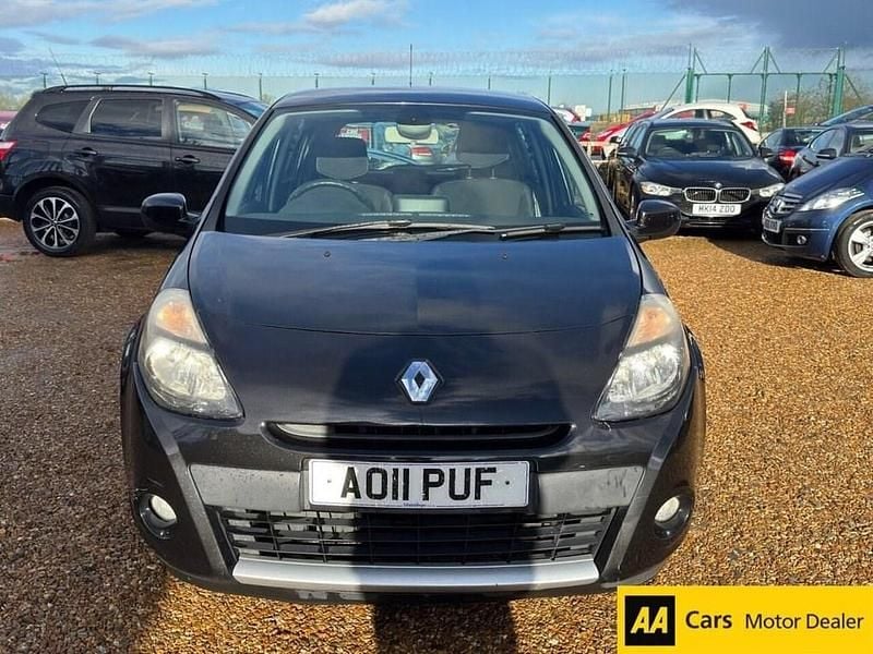 Used Renault Clio II Dynamique 75 HP (55 kW) 2011 Black Hatchback