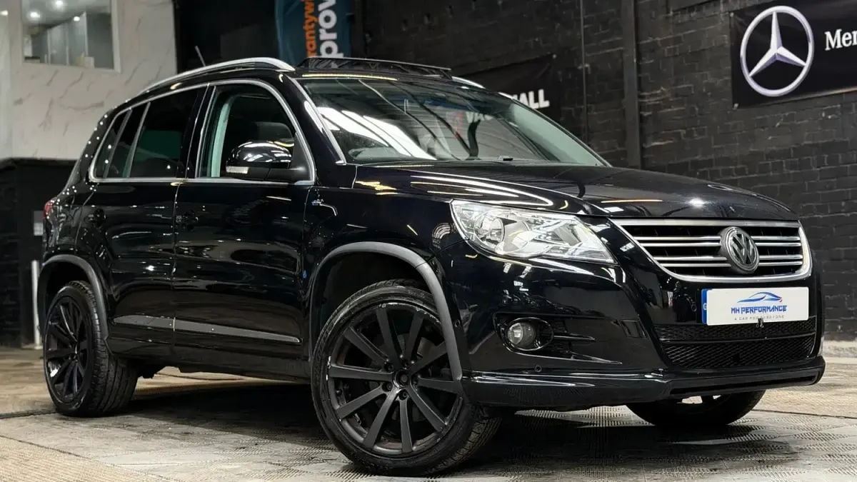 Used VW Tiguan R-line 140 HP (102 kW) 2010 Black SUV