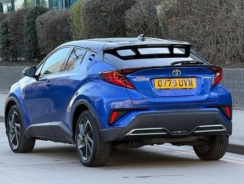 Used Toyota C-HR 184 HP (135 kW) 2021 Blue SUV