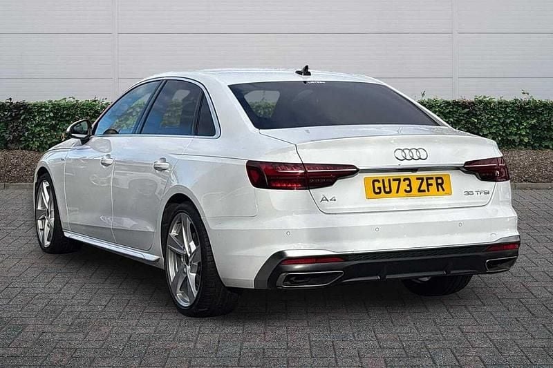 Used Audi A4 S-Line 148 HP (108 kW) 2023 White Sedan