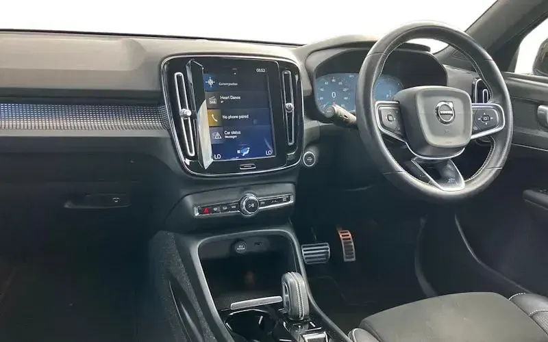 Used Volvo XC40 R-Design 197 HP (144 kW) 2020 Blue SUV