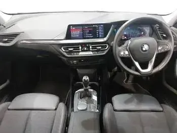 Used BMW 118 Sport Line 136 HP (100 kW) 2022 White Hatchback