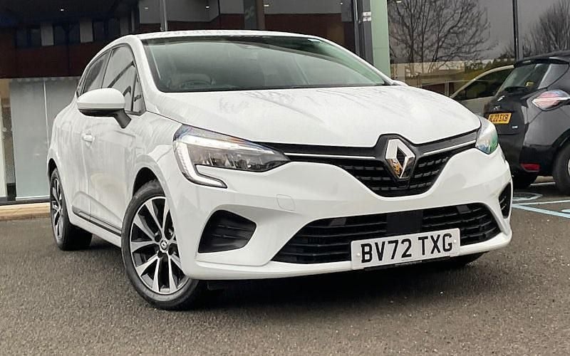 Used Renault Clio V Iconic 90 HP (66 kW) 2022 Hatchback