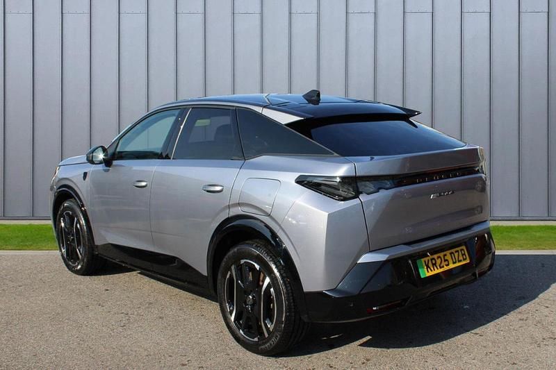 Used Peugeot e-3008 GT 152 kW (207 HP) 2025 Grey SUV