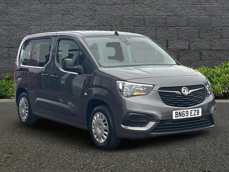 Grey Used 2019 Vauxhall Combo Design Edition MPV | £12,995 (Fair price) - Image 1/4