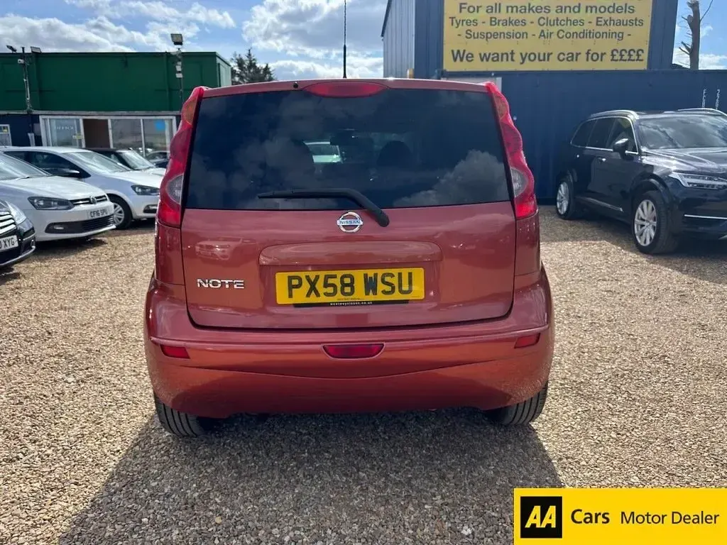 Used Nissan Note Tekna 110 HP (80 kW) 2008 Orange Hatchback