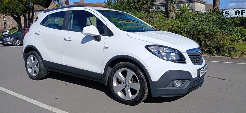 Used Vauxhall Mokka 140 HP (102 kW) 2015 White SUV