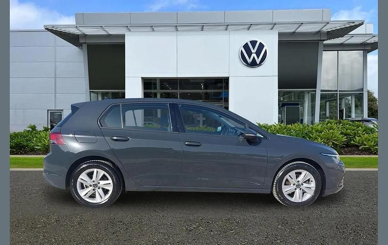 Used VW Golf VIII Life 130 HP (95 kW) 2024 Grey Hatchback