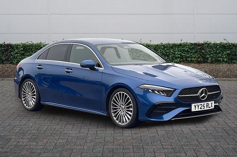 Used Mercedes A180 AMG Line Premium 136 HP (100 kW) 2025 Blue Sedan