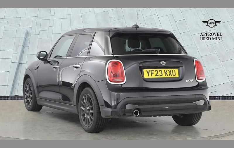 Used Mini Cooper Classic 136 HP (100 kW) 2023 Black Hatchback