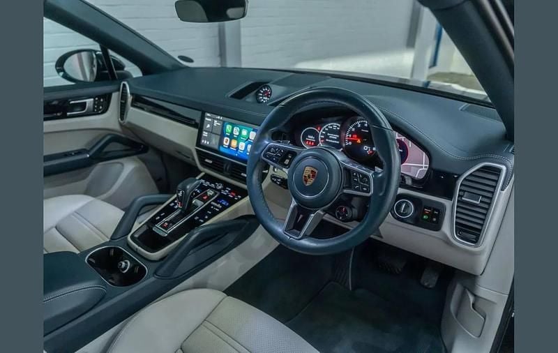 Used Porsche Cayenne 334 HP (245 kW) 2021 Blue SUV