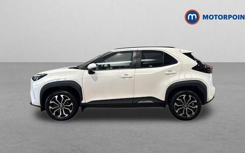 Used Toyota Yaris Hybrid Design 116 HP (85 kW) 2026 Estate