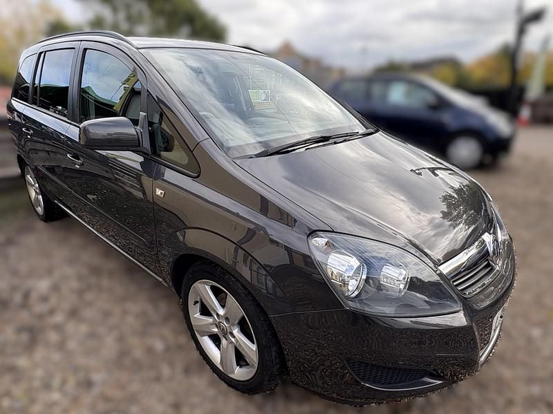 Grey Used 2013 Vauxhall Zafira MPV | £3,495 (Expensive) - Image 1/4